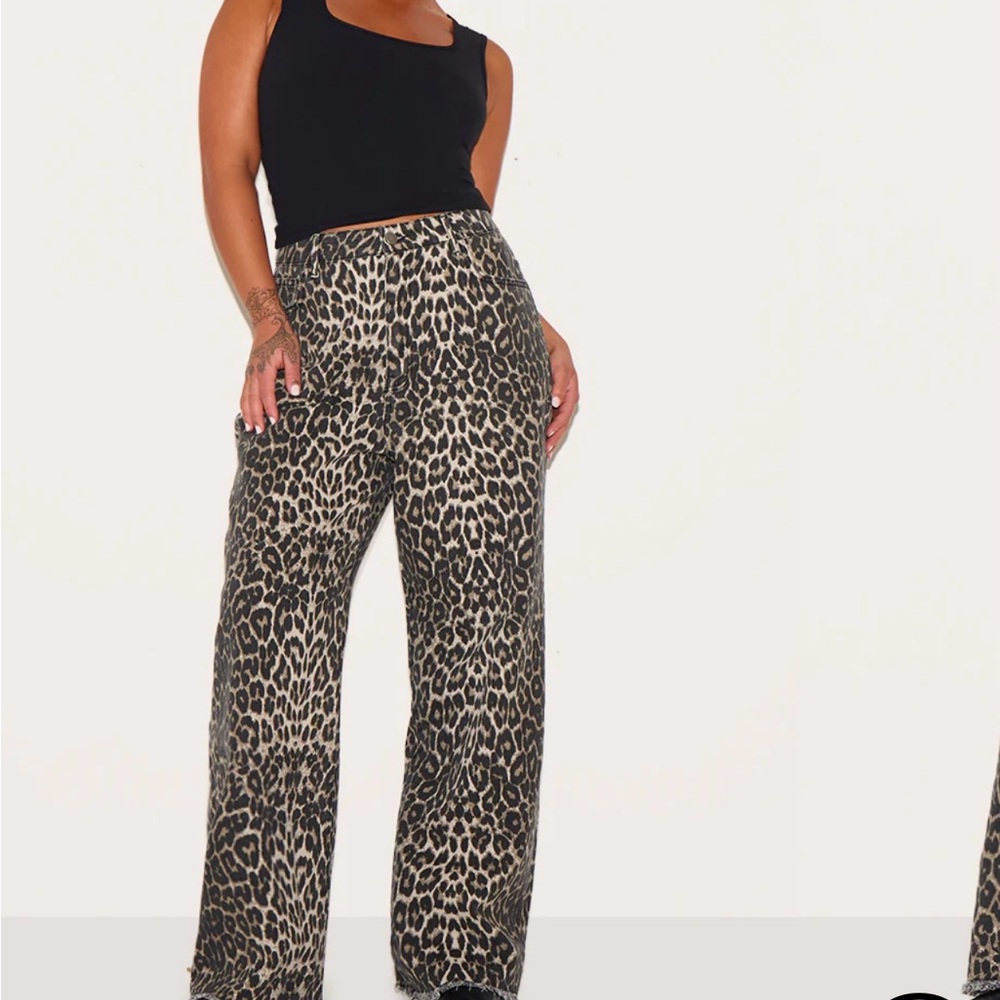 PrettyLittleThing Leopard Print Pants